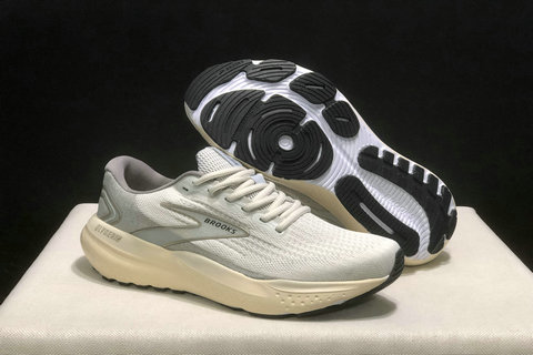 Brooks Shoes 36-46 33