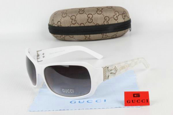 GUCCI Sunglasses 06