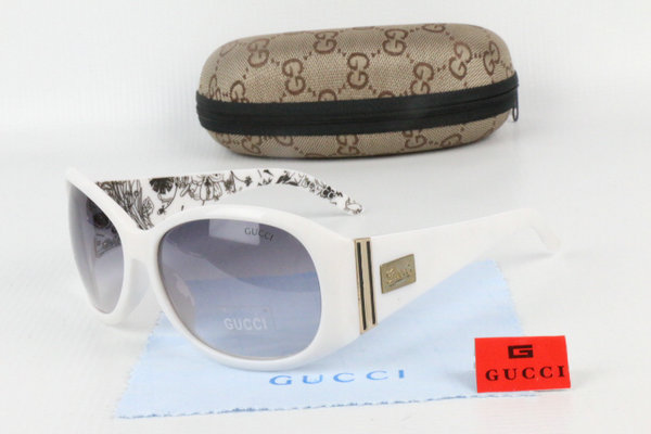GUCCI Sunglasses 24