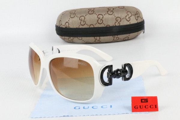 GUCCI Sunglasses 61