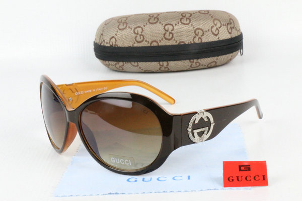 GUCCI Sunglasses 66