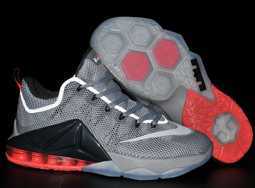 LeBron James 12(XII) Low Authentic basketball shoes Size 40~46 16.0914