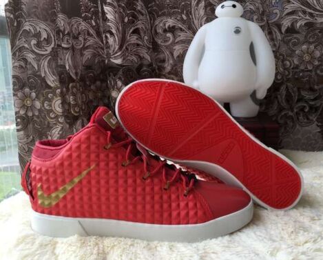 LeBron James 12(XII) leisure shoes Size 40~46 16.0914