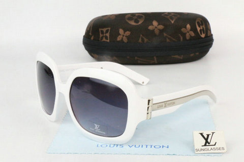 Louis Vuitton Sunglasses 02