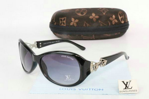 Louis Vuitton Sunglasses 17