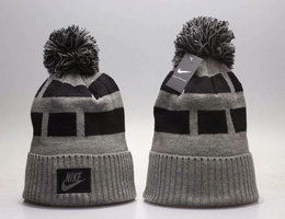Nike Beanies hat YP 17