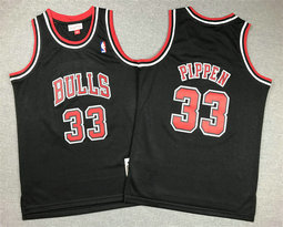 Youth Chicago Bulls #33 Scottie Pippen Black Hardwood Classics Authentic Stitched NBA Jersey