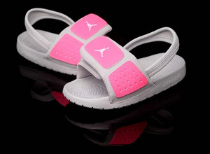 Youth Jordan slippers 22-35 4
